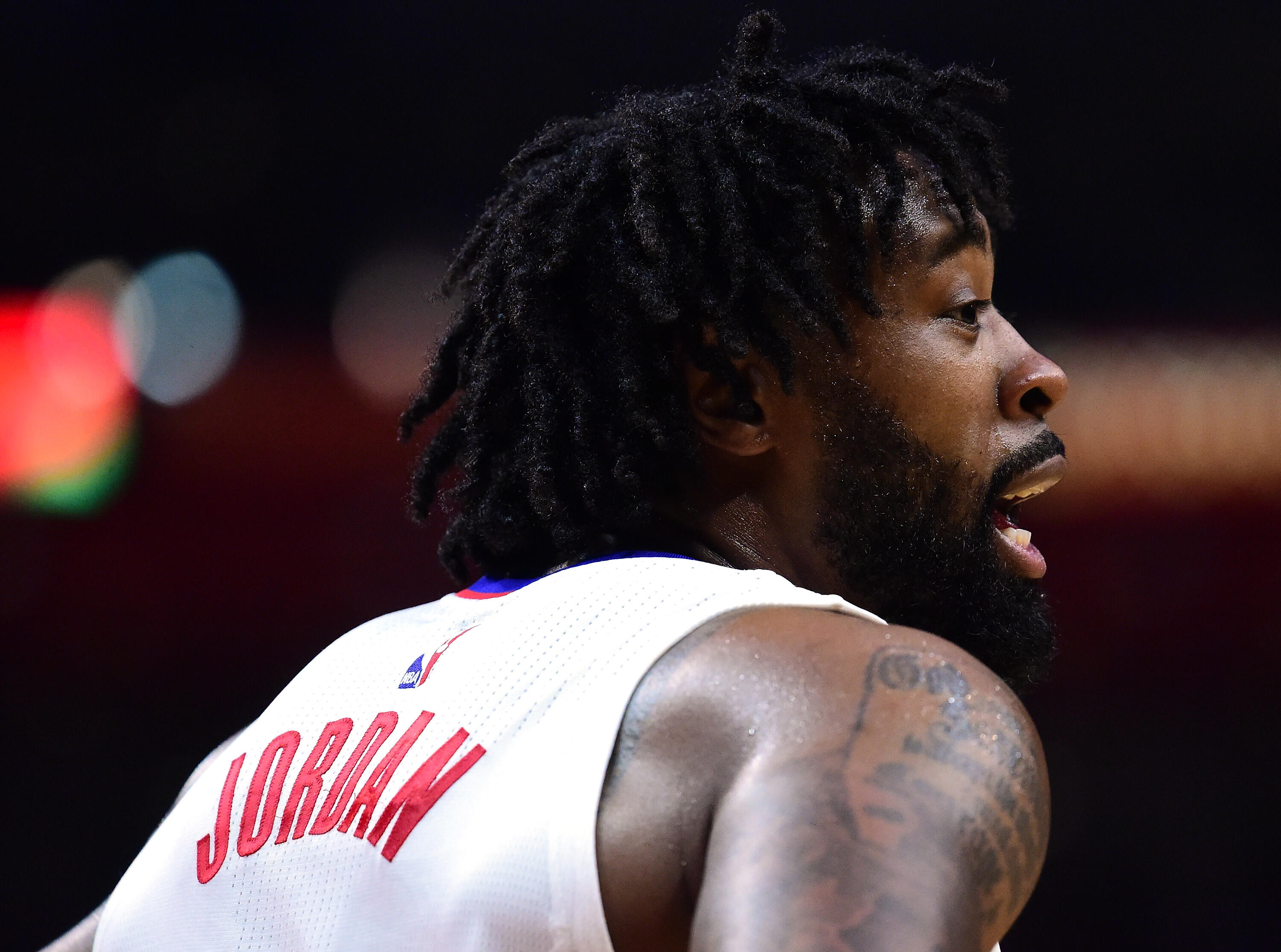 LOS ANGELES, CA - APRIL 12:  DeAndre Jordan #6 of the LA Clippers smiles at the Sacramento Kings bench during a 115-95 Clipper win at Staples Center on April 12, 2017 in Los Angeles, California.  NOTE TO USER: User expressly acknowledges and agrees that, 