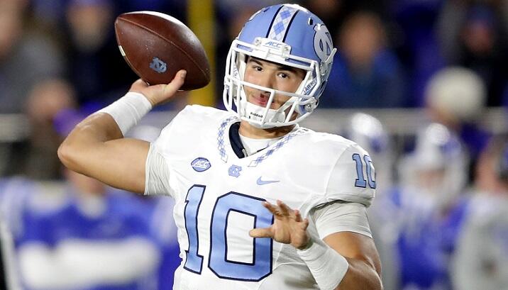 DURHAM, NC - NOVEMBER 10:  Mitch Trubisky #10 of the North Carolina Tar Heels thows a pass against the Duke Blue Devils during their game at Wallace Wade Stadium on November 10, 2016 in Durham, North Carolina.  (Photo by Streeter Lecka/Getty Images)
