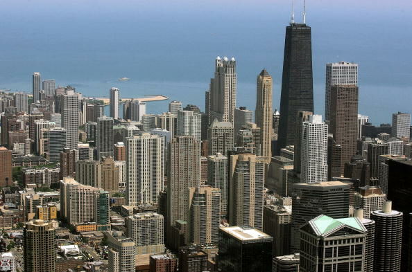 Tourists Clamor For A View From The Top Of The Sears Tower