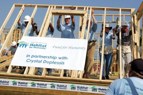 Jimmy Carter Helps Habitat For Humanity Build 1000th Home In New Orleans