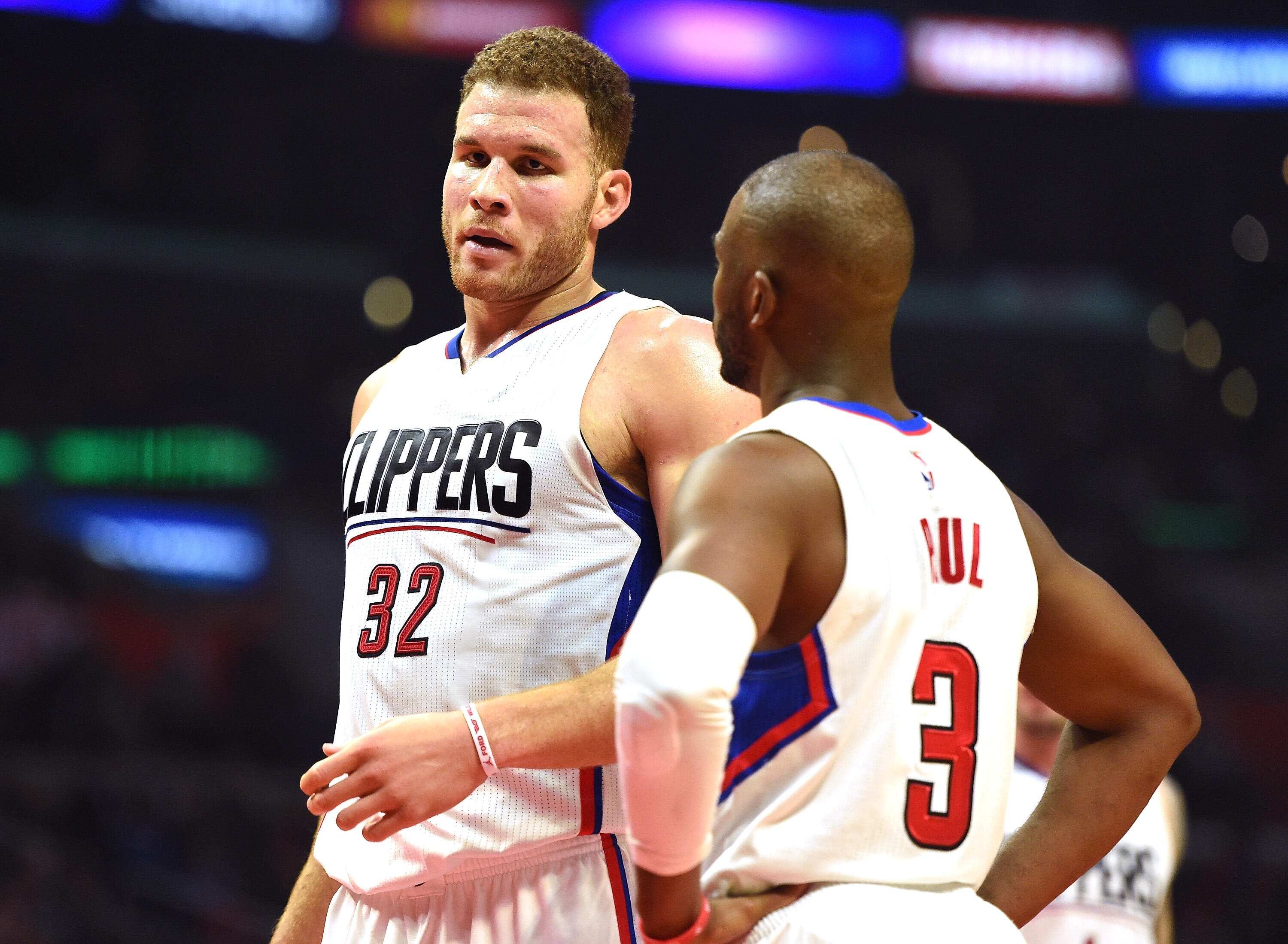 LOS ANGELES, CA - NOVEMBER 16:  Blake Griffin #32 and Chris Paul #3 of the LA Clippers react after a Clipper foul during the first half against the Memphis Grizzlies at Staples Center on November 16, 2016 in Los Angeles, California.   NOTE TO USER: User e
