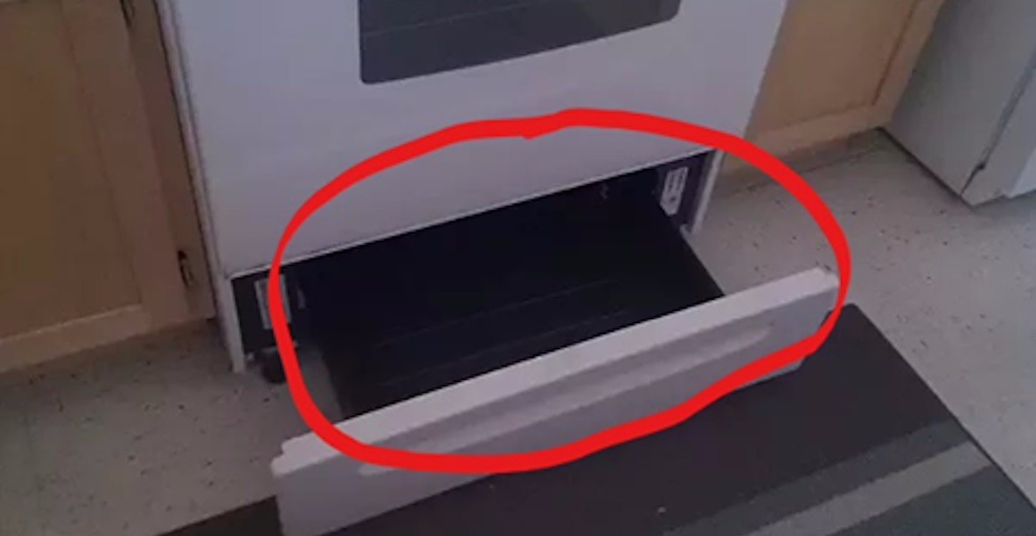 Do You Know What The Oven Drawer Is For? Because You're Probably Wrong