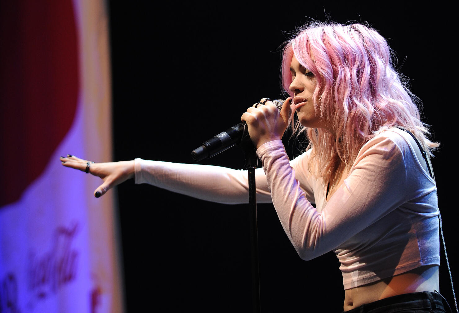 Hey Violet is the first band to sign to 5 Seconds of Summer's record label!