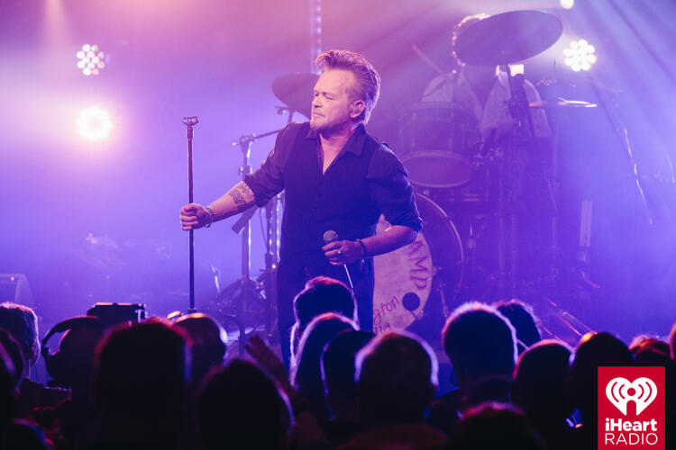 John Mellencamp onstage during his iHeartRadio ICONS show at the iHeartRadio Theater in NYC on April 27, 2017.  <p><span style=