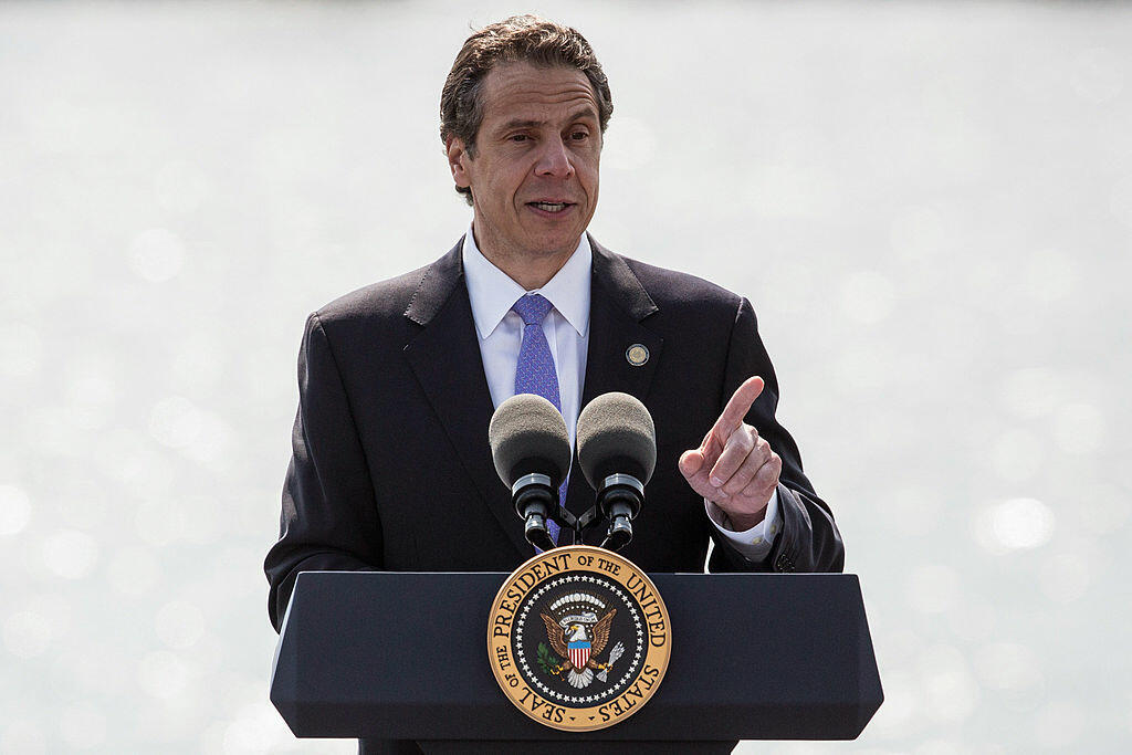 TARRYTOWN, NY - MAY 14:  New York Governor Andrew Cuomo introduces U.S. President Barack Obama at the Washington Irving Boat Club on May 14, 2014 in Tarrytown, New York. Tomorrow President Obama will attend the opening of the National September 11 Memoria