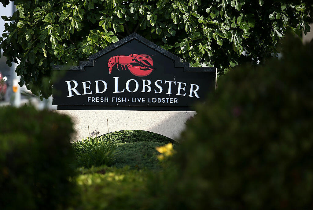 SAN BRUNO, CA - MAY 16:  A sign is posted in front of a Red Lobster restaurant on May 16, 2014 in San Bruno, California. Darden Restaurants announced an agreement to sell its Red Lobster restaurant chain and and related real estate to investment firm Gold