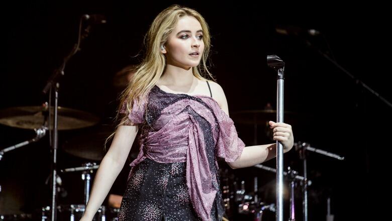 sabrina carpenter tour denver