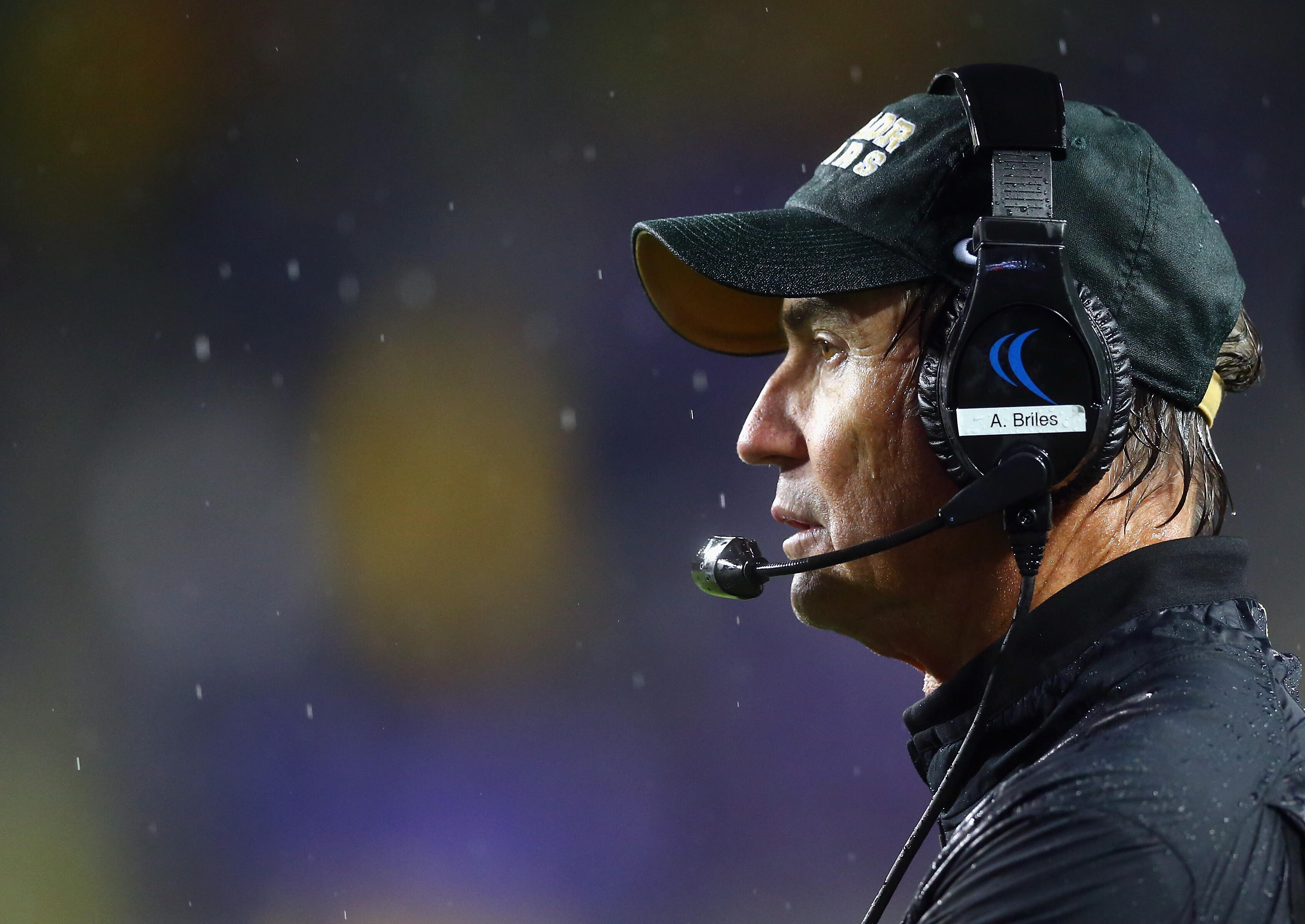 FORT WORTH, TX - NOVEMBER 27:  Head coach Art Briles of the Baylor Bears during the second half against the TCU Horned Frogs at Amon G. Carter Stadium on November 27, 2015 in Fort Worth, Texas.  (Photo by Ronald Martinez/Getty Images)
