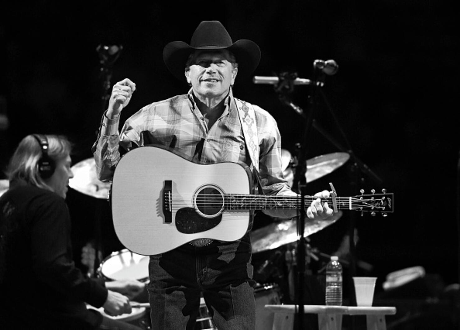 Strait To Vegas - George Strait With Kacey Musgraves In Concert - April 23, 2016