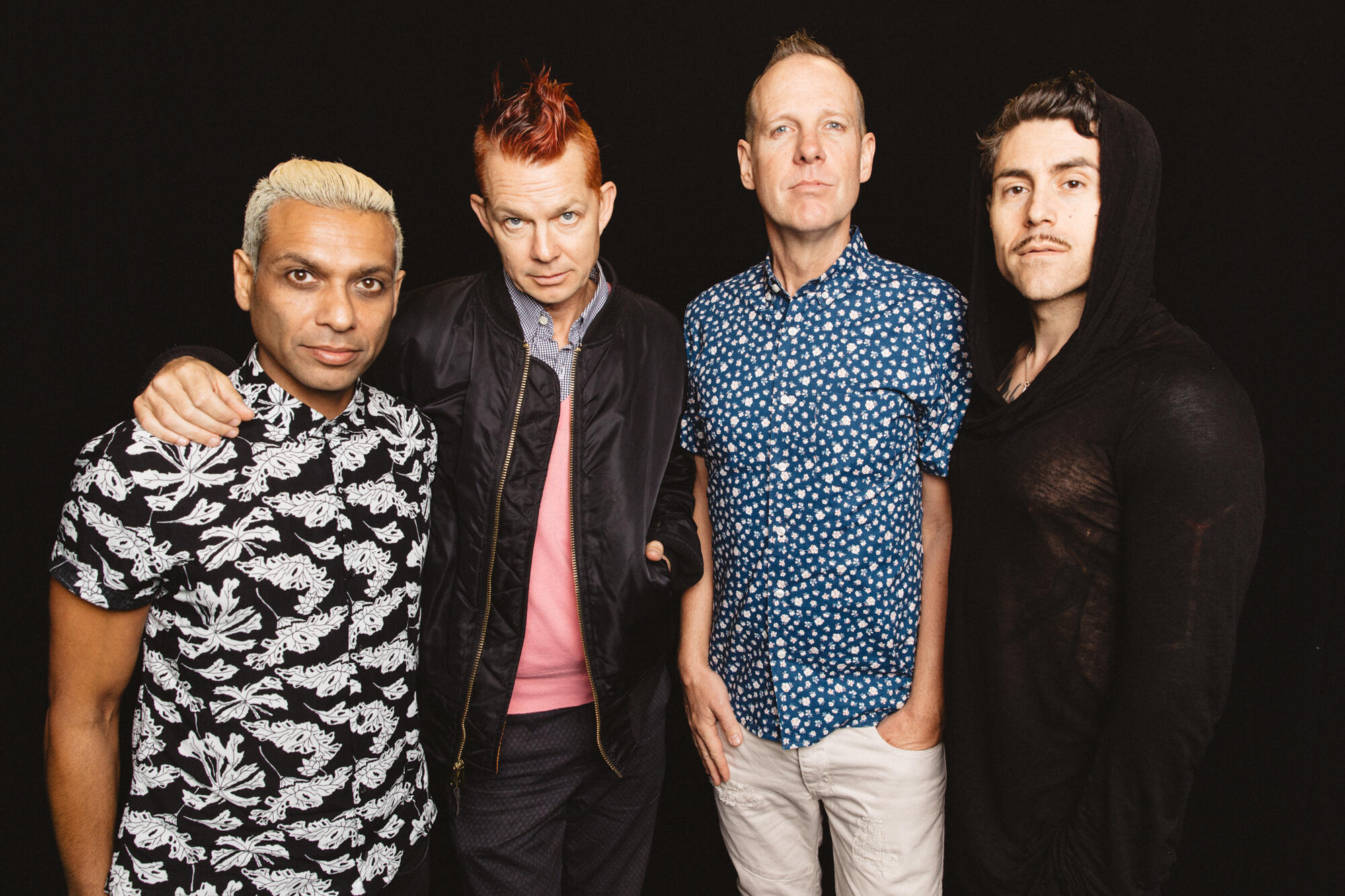 INTERVIEW: No Doubt-AFI Hit The Refresh Button For New Sideband DREAMCAR |  iHeart, image size:2000x1333