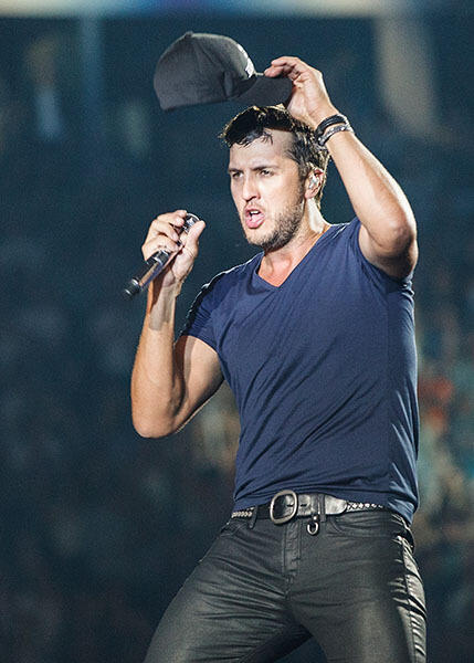 VANCOUVER, BC - MAY 03:  Singer Luke Bryan performs during his 