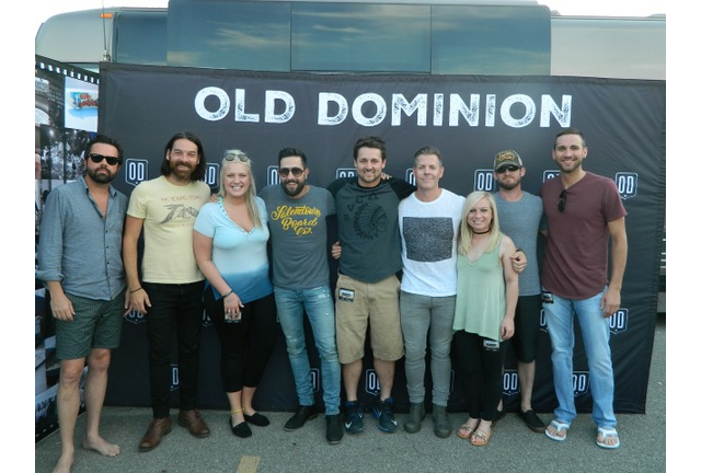 92.3 WCOL Summer Kick-Off Party at Flannagan's