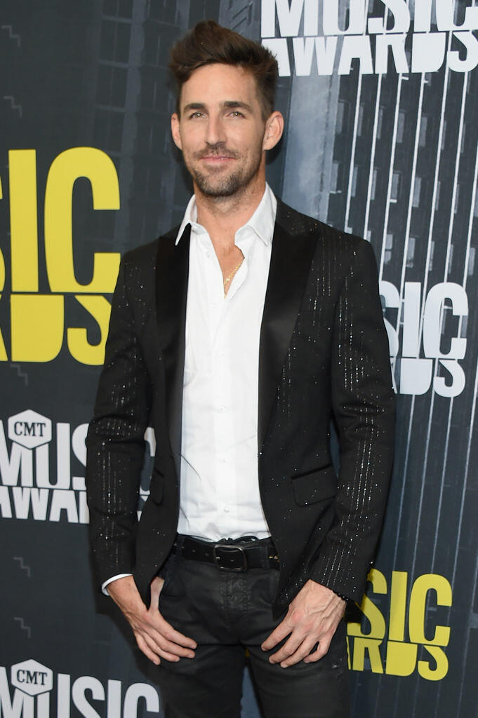 NASHVILLE, TN - JUNE 07:  Singer-songwriter Jake Owen attends the 2017 CMT Music Awards at the Music City Center on June 7, 2017 in Nashville, Tennessee.  (Photo by Michael Loccisano/Getty Images For CMT)