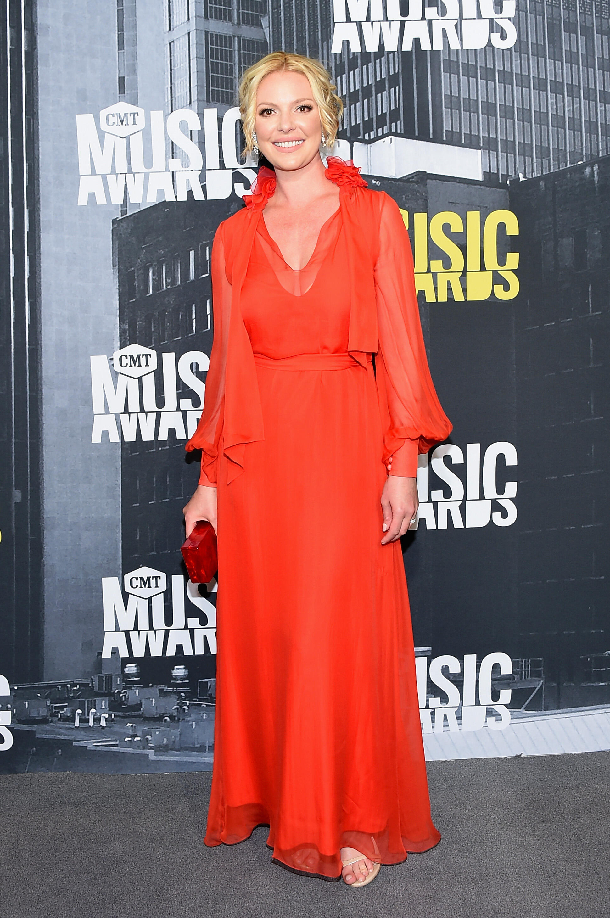 NASHVILLE, TN - JUNE 07:  Actress Katherine Heigl attends the 2017 CMT Music Awards at the Music City Center on June 7, 2017 in Nashville, Tennessee.  (Photo by Michael Loccisano/Getty Images For CMT)