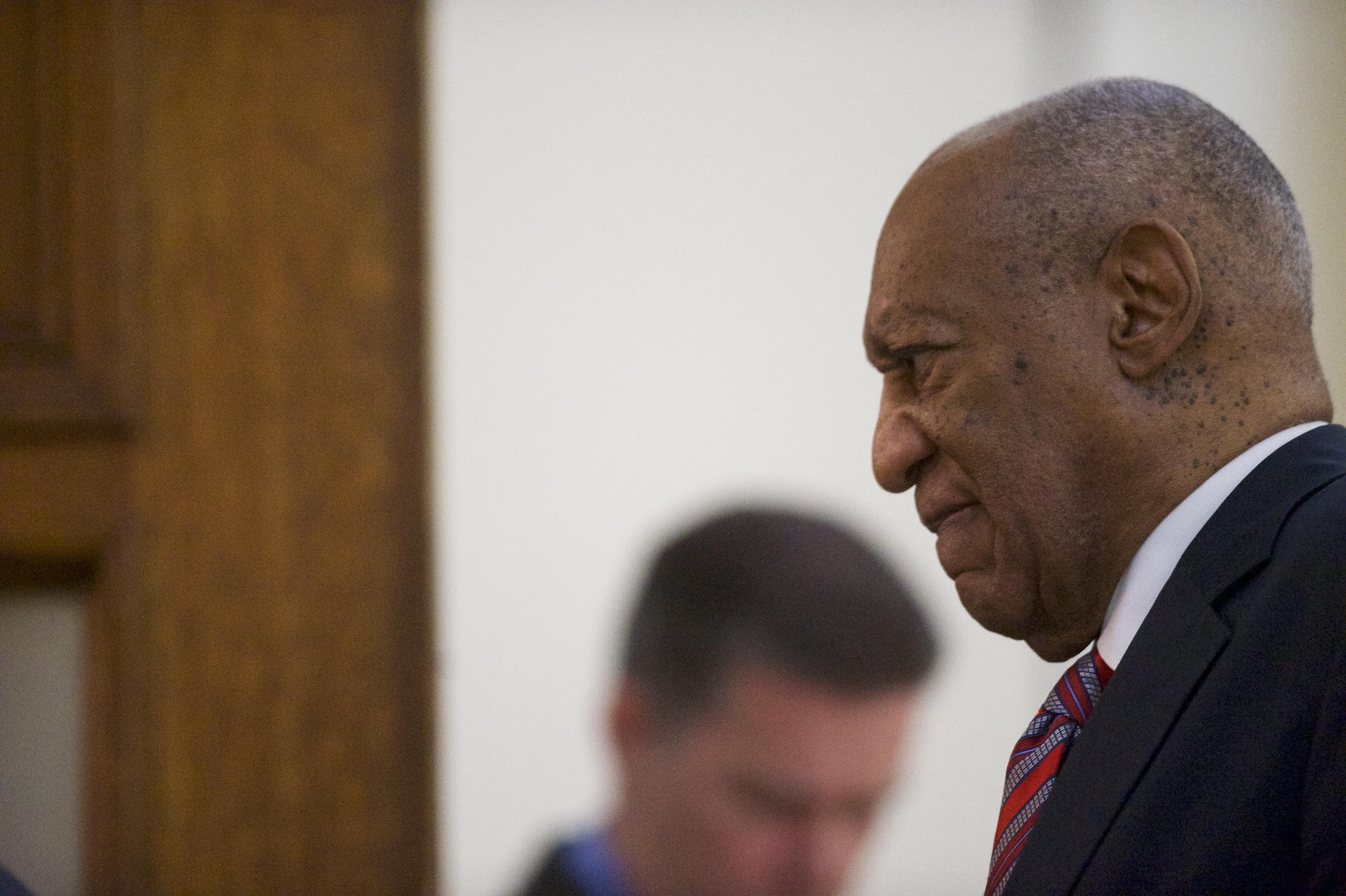NORRISTOWN, PA - JUNE 7:  Bill Cosby walks outside the courtroom on the third day of his sexual assault trial in the Montgomery County Courthouse June 7, 2017 in Norristown, Pennsylvania.  A former Temple University employee alleges that the entertainer d