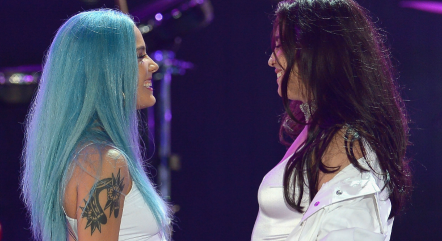 Halsey and Lauren Jauregui performing Strangers