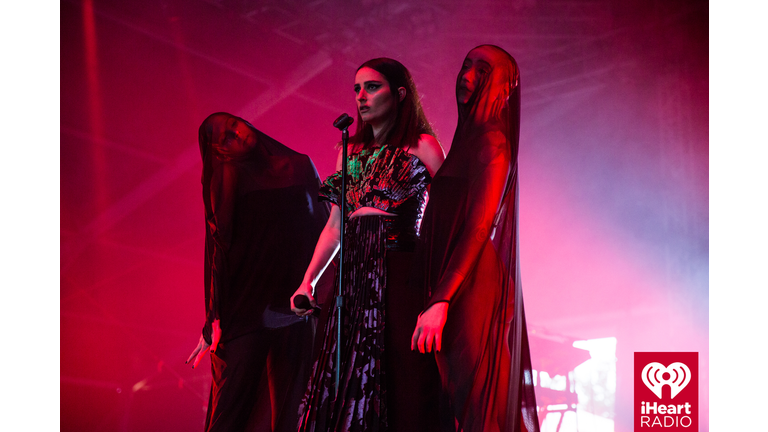 BANKS