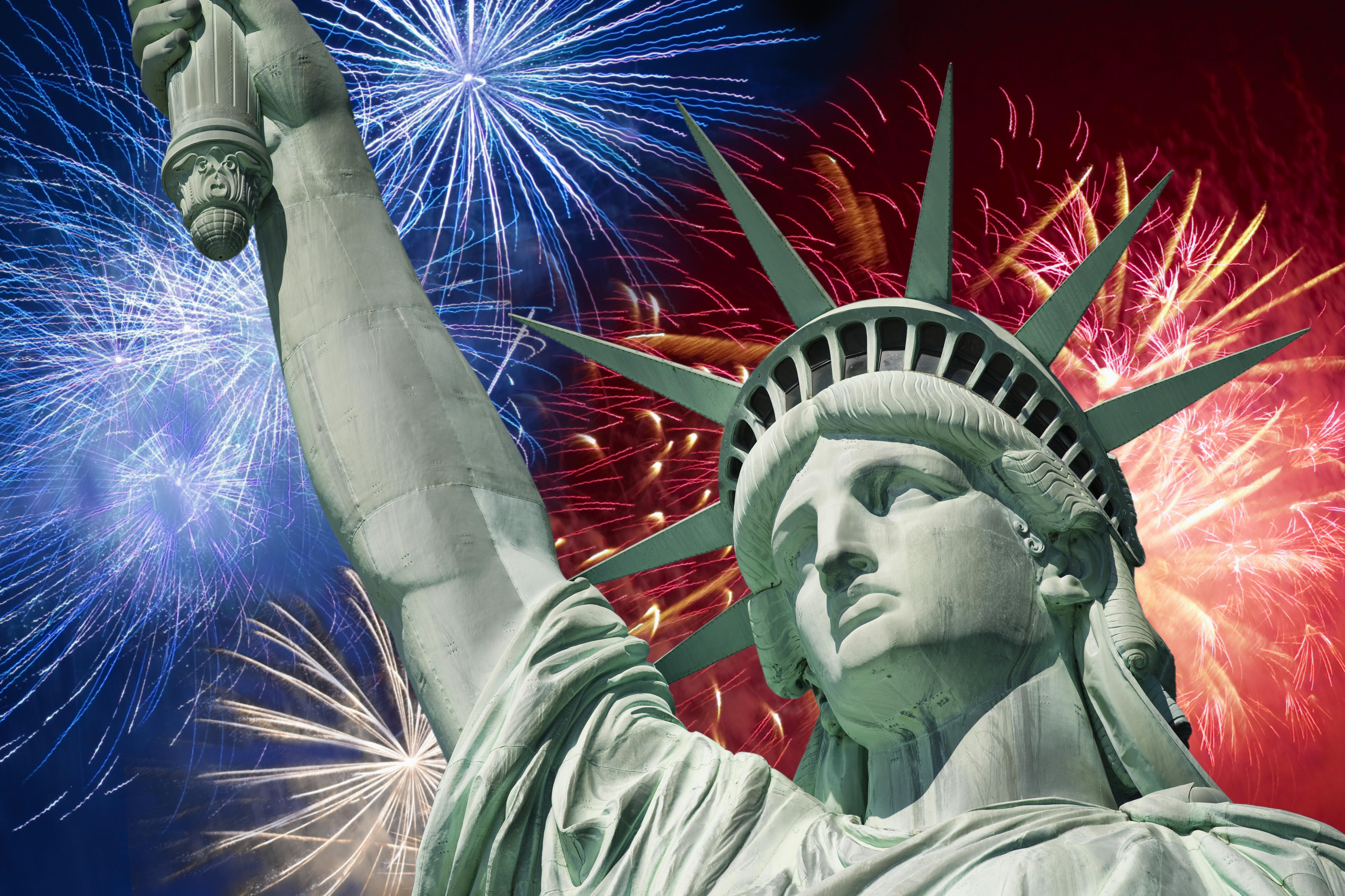 Праздники 4 июля 2024г. Статуя свободы США. День независимости США статуя свободы. 4 Июля день независимости США. 4 Июля праздник в США.