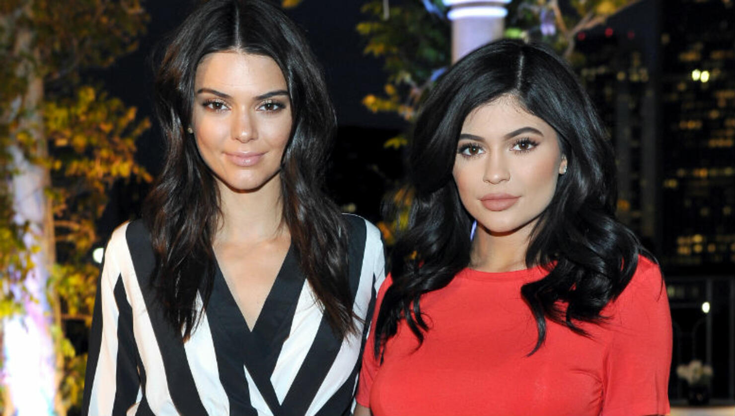 Kendall And Kylie Jenner Pull Vintage T Shirts Apologize For Jacking Images Iheart 