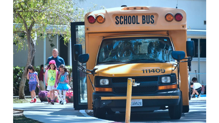 US-EDUCATION-CHILDREN-FOOD-CHARITY