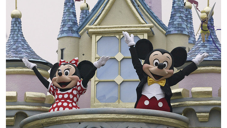 Disneyland To Open In Hong Kong