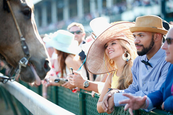 LOUISVILLE, KY - MAY 07:  Guests engage with a Kentucky Derby horse at 142nd Kentucky Derby at Churchill Downs on May 7, 2016 in Louisville, Kentucky.  (Photo by Michael Hickey/Getty Images)