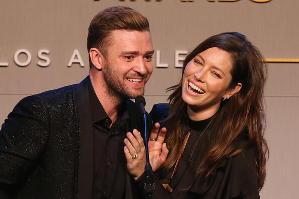 BEVERLY HILLS, CA - OCTOBER 23:  Honorees Justin Timberlake (L) and Jessica Biel accept the Inspiration Award onstage during the 2015 GLSEN Respect Awards at the Beverly Wilshire Four Seasons Hotel on October 23, 2015 in Beverly Hills, California.  (Photo by Jonathan Leibson/Getty Images for GLSEN)