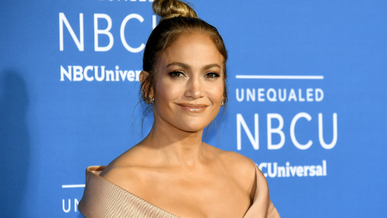 Jennifer Lopez Praised For Use Of Gender-Inclusive Pronouns | iHeart