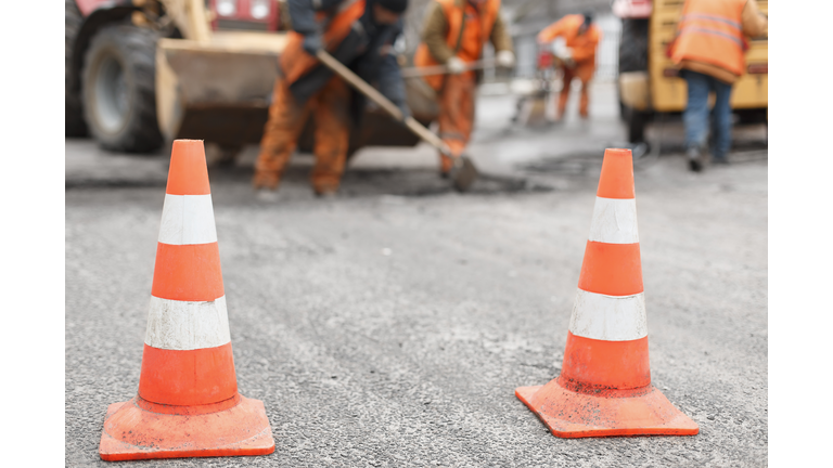Road Work Construction Sign Getty RF