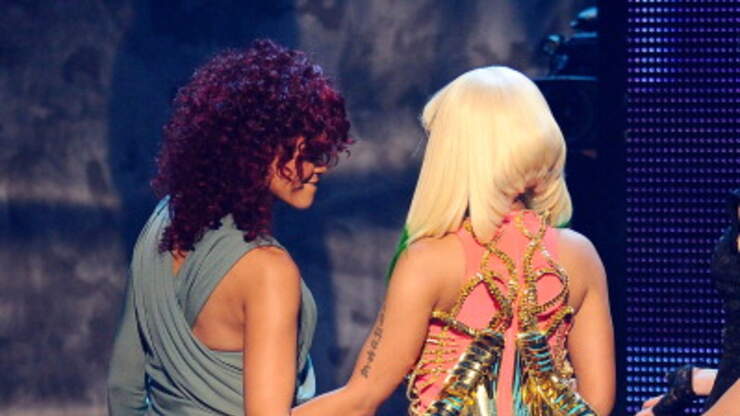 Is Nicki Minaj Throwing Shade at Rihanna?! 