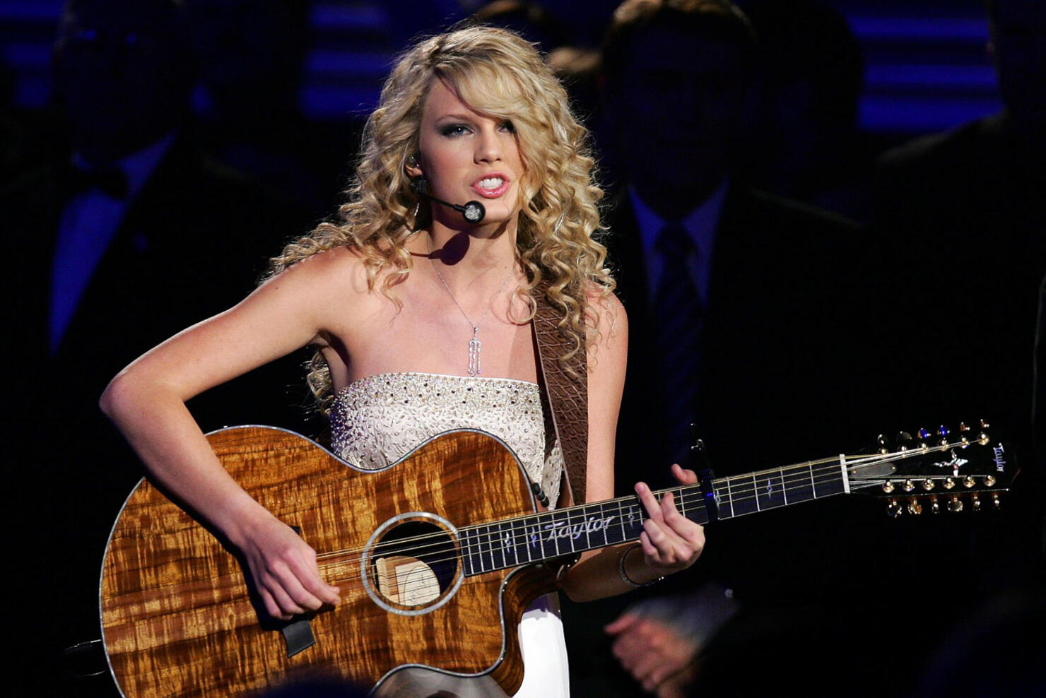 PHOTOS: 20 Taylor Swift Breakup Songs | iHeart