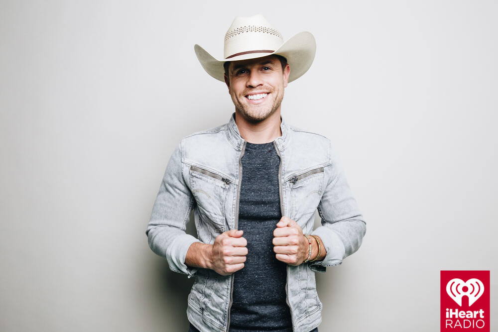 Dustin Lynch gives an exclusive performance at the iHeartRadio Theater in New York City on September 7, 2017.  <p><span style=