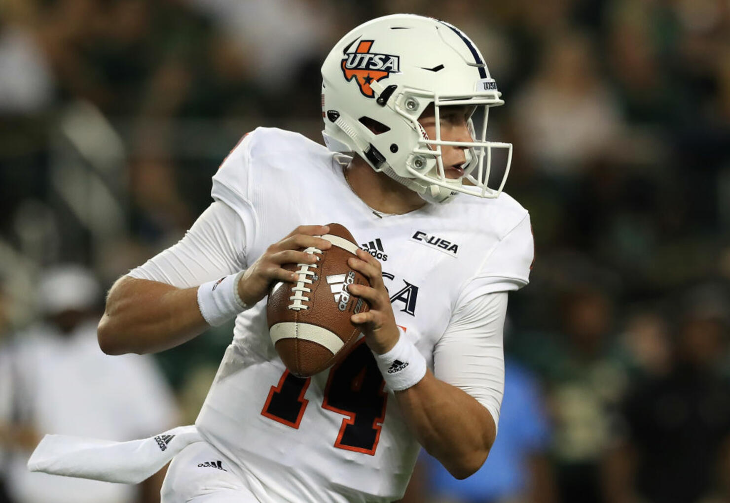 Dalton Sturm #14 of the UTSA Roadrunners