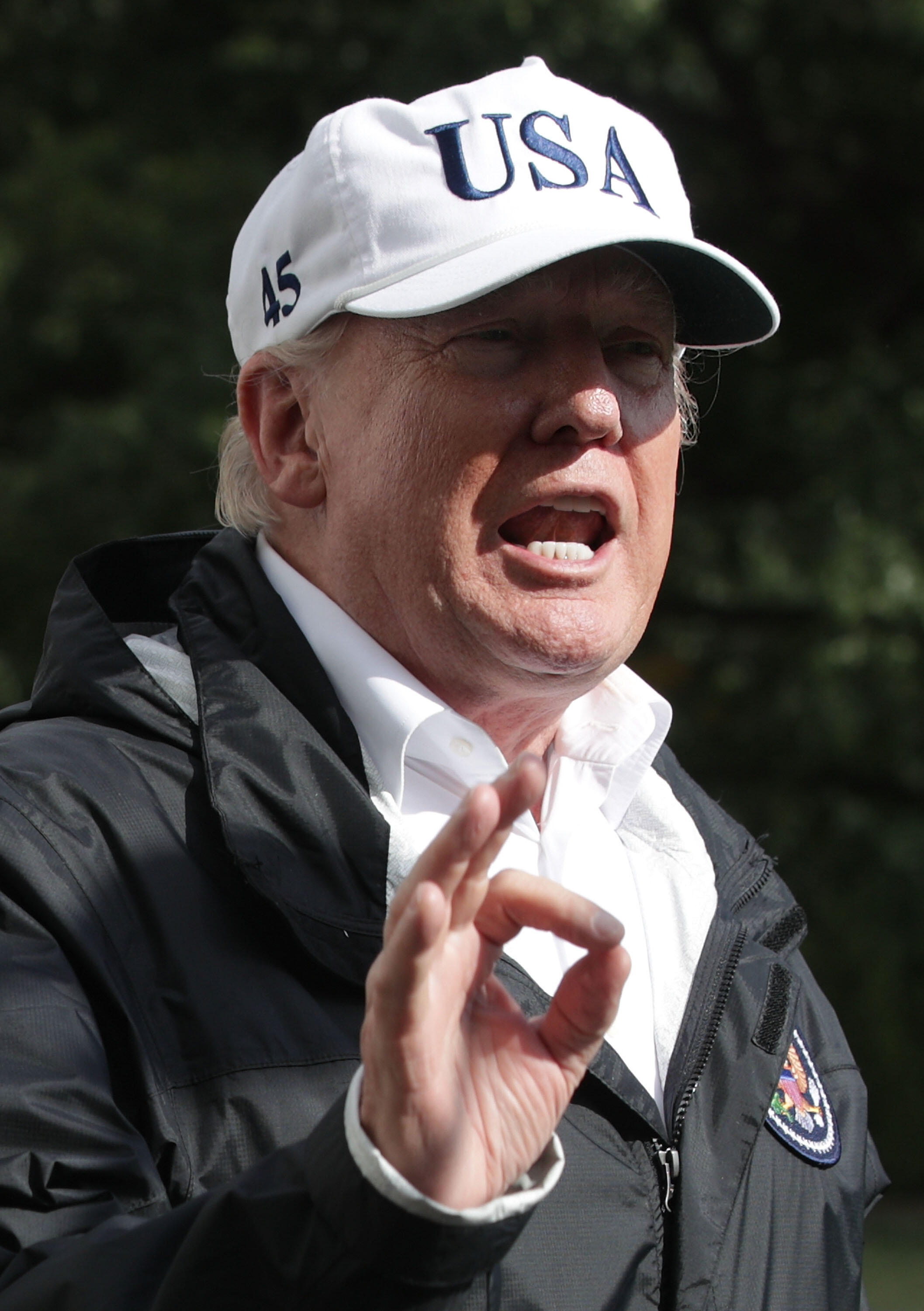 WASHINGTON, DC - SEPTEMBER 14: U.S. President Donald Trump speaks to members of the media after he returned to the White House from Florida September 14, 2017, in Washington, DC. President Trump has returned from viewing the relief efforts in the wake of Hurricane Irma. (Photo by Alex Wong/Getty Images)