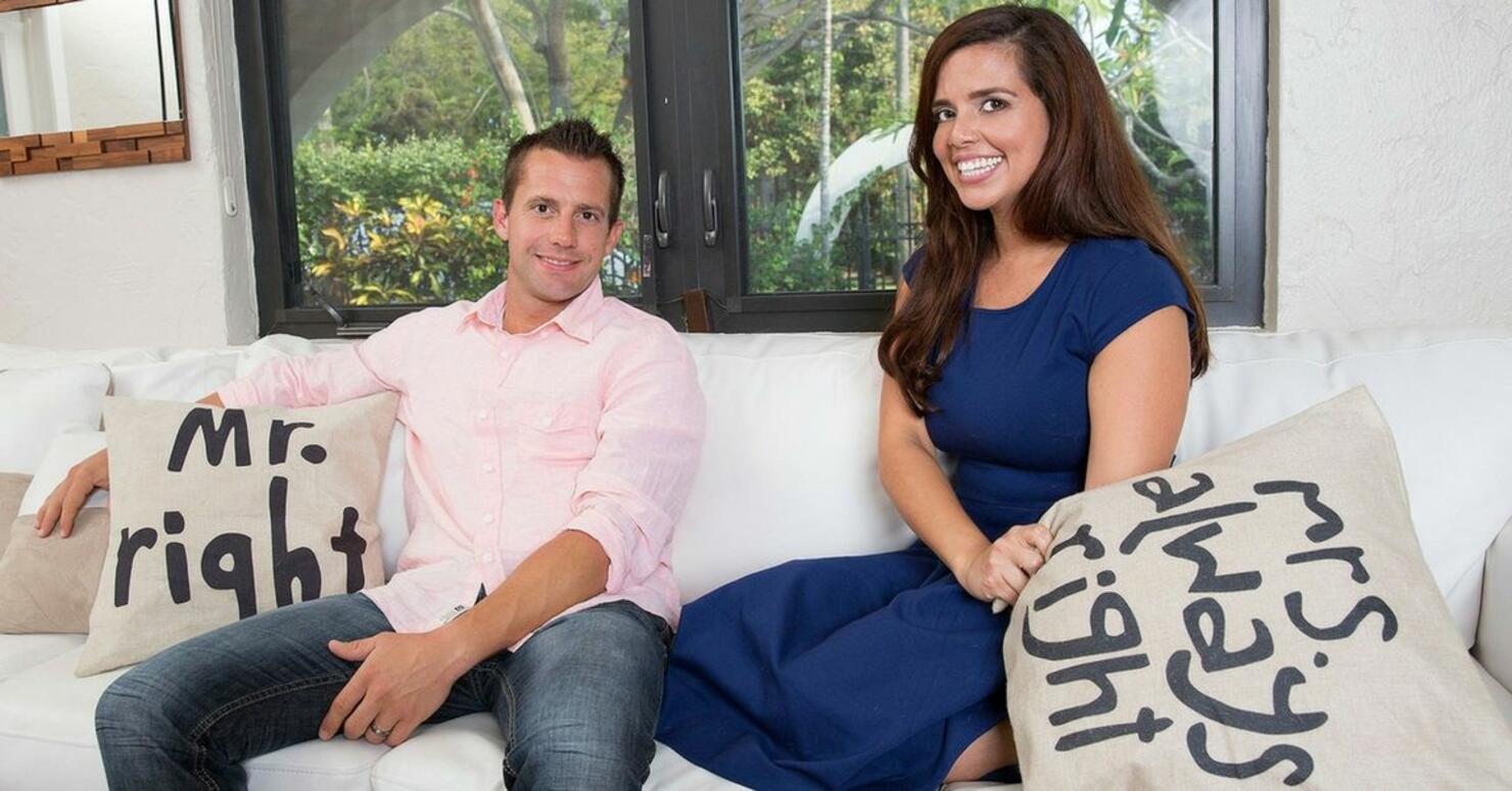 Five Months After A Divorce Married At First Sight Star Is Expecting Twins Iheart