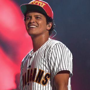 Bruno Mars' Acoustic Rendition Of 'That's What I Like' Is A Must-Watch