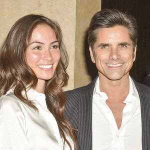 John Stamos Is Engaged to GF Caitlin McHugh!