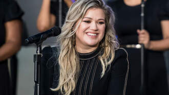  - Kelly Clarkson To Perform At 2018 ACM Awards In Las Vegas