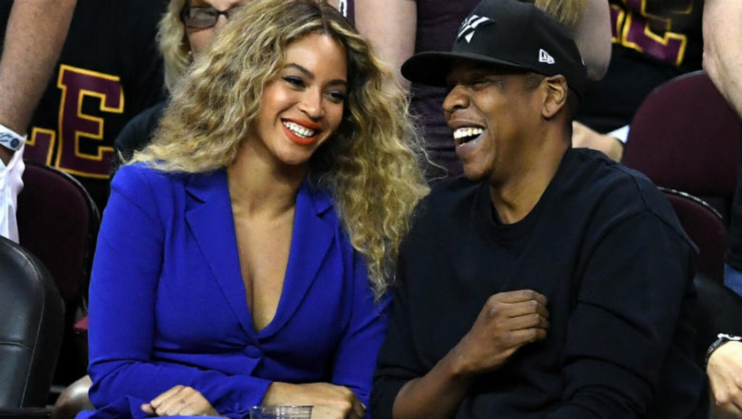 Beyoncé and Jay-Z dressed up as '90s hip-hop icons for Halloween