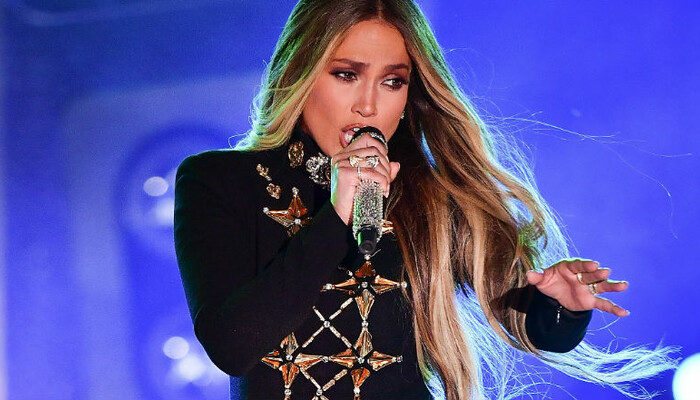 Jennifer Lopez's 'Amor Amor Amor' Featuring Wisin To Drop On Friday on Channel 933