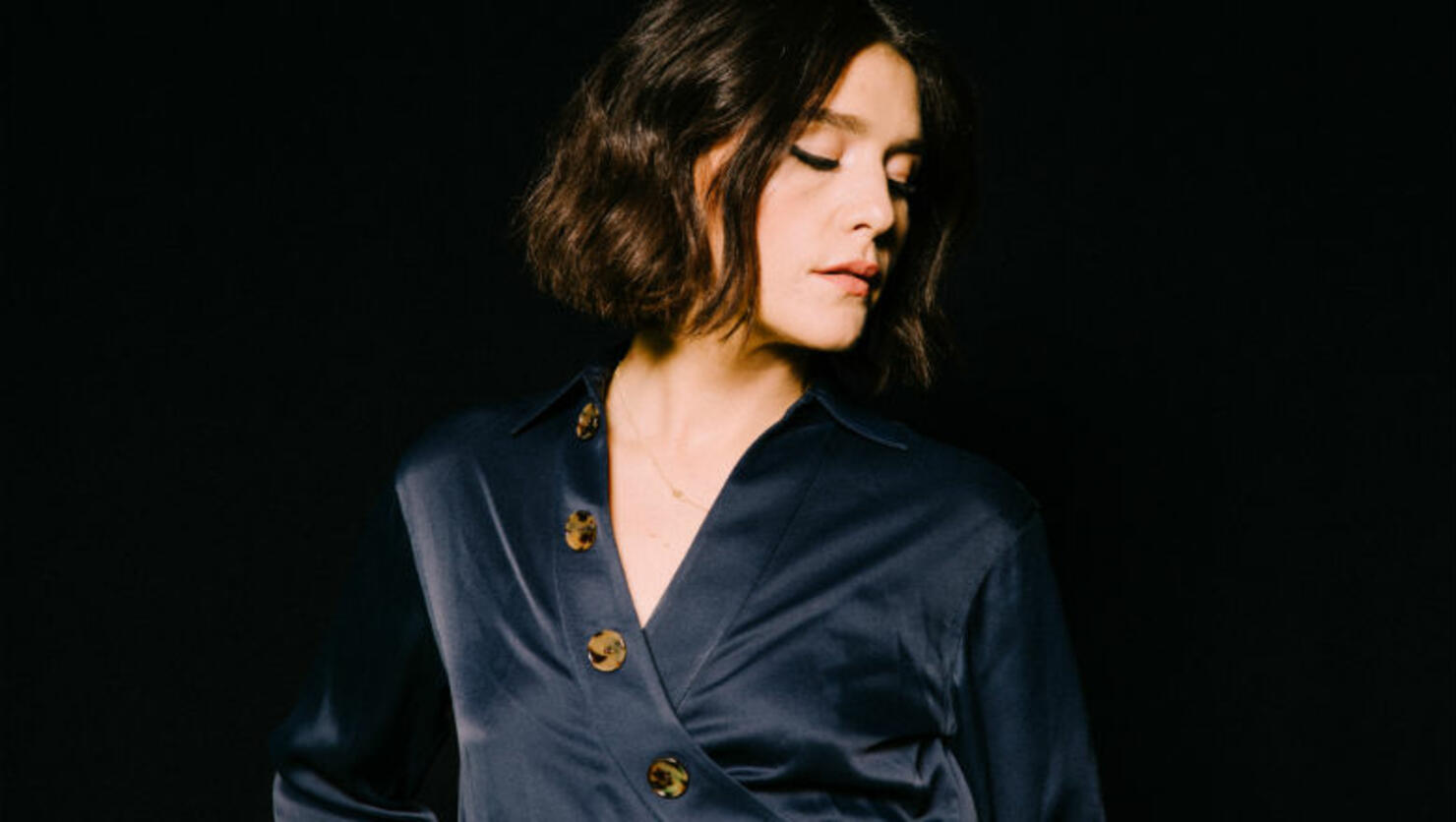 Interview Jessie Ware Shares Track By Track Breakdown Of Glasshouse Iheartradio