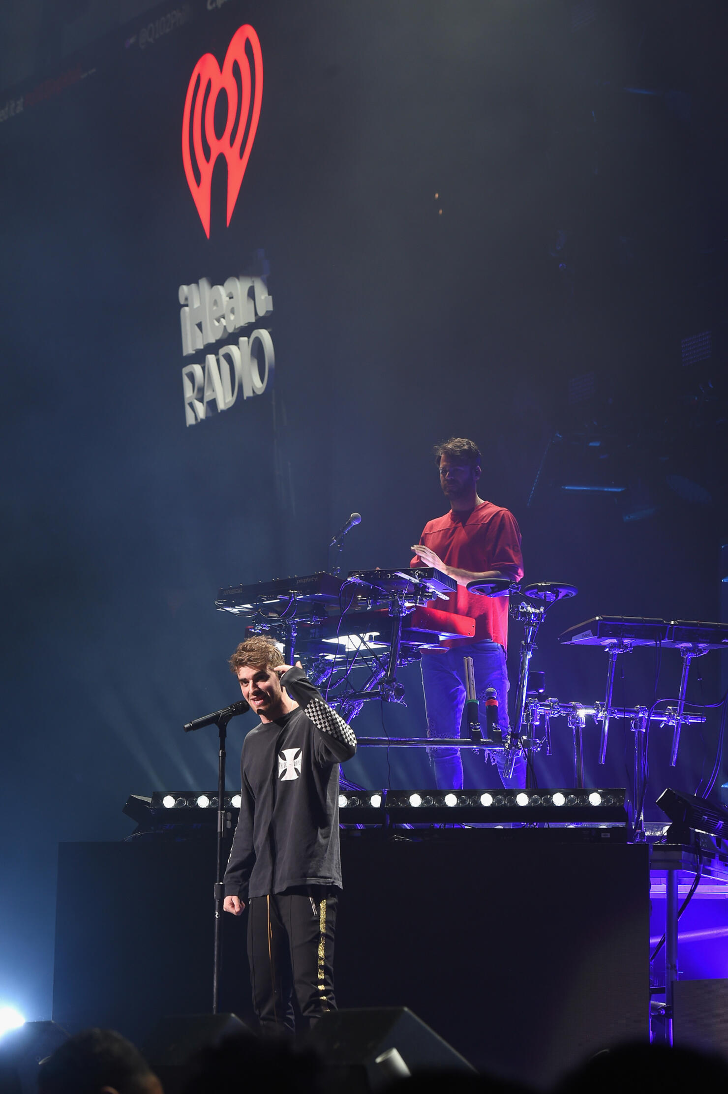 The Chainsmokers close out Q102 Jingle Ball 2017.