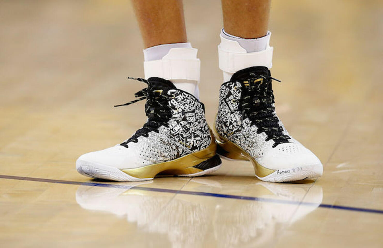 Curry on sale shoe size