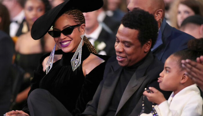 This Old Lady Had The Best Reaction To Bumping Into Beyonce & JAY-Z on Channel 933
