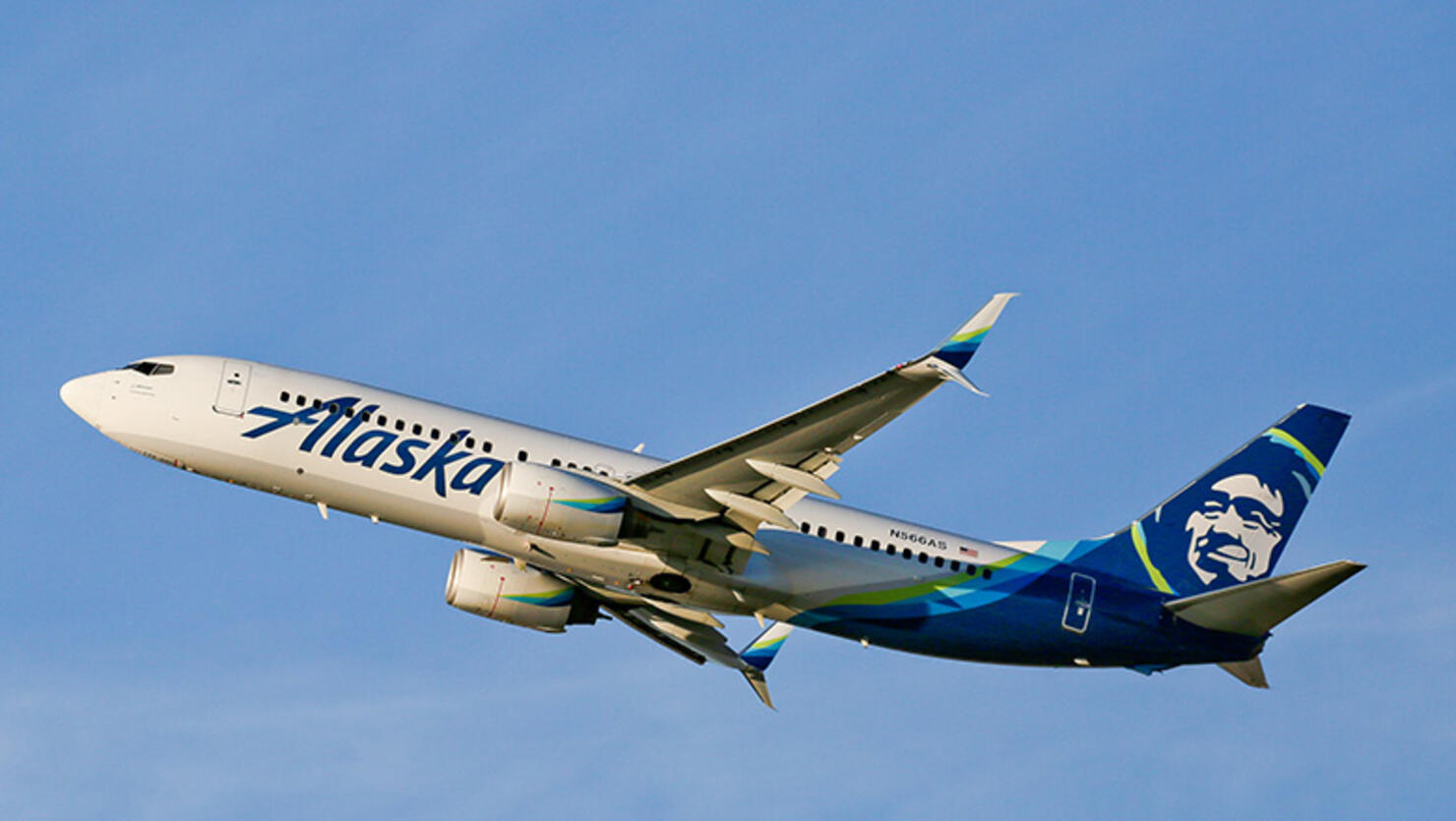 Naked passenger turns Alaska Airlines plane back to 