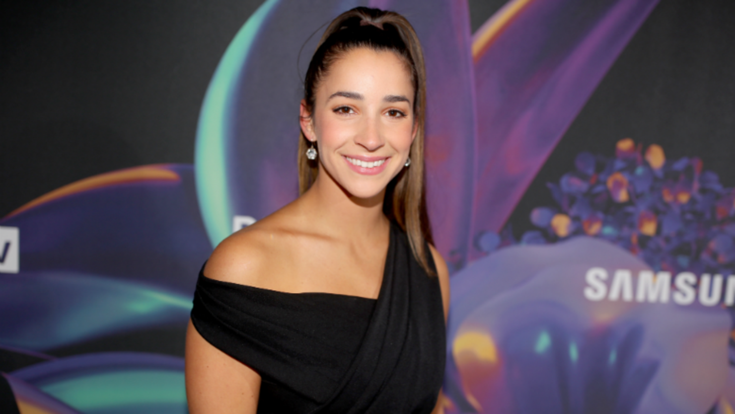 Aly Raisman Photos, Sports Illustrated Swimsuit 2018 - Swimsuit