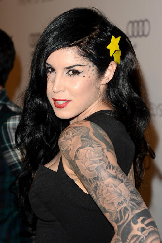 19 Celebs With Face Tattoos Iheartradio 