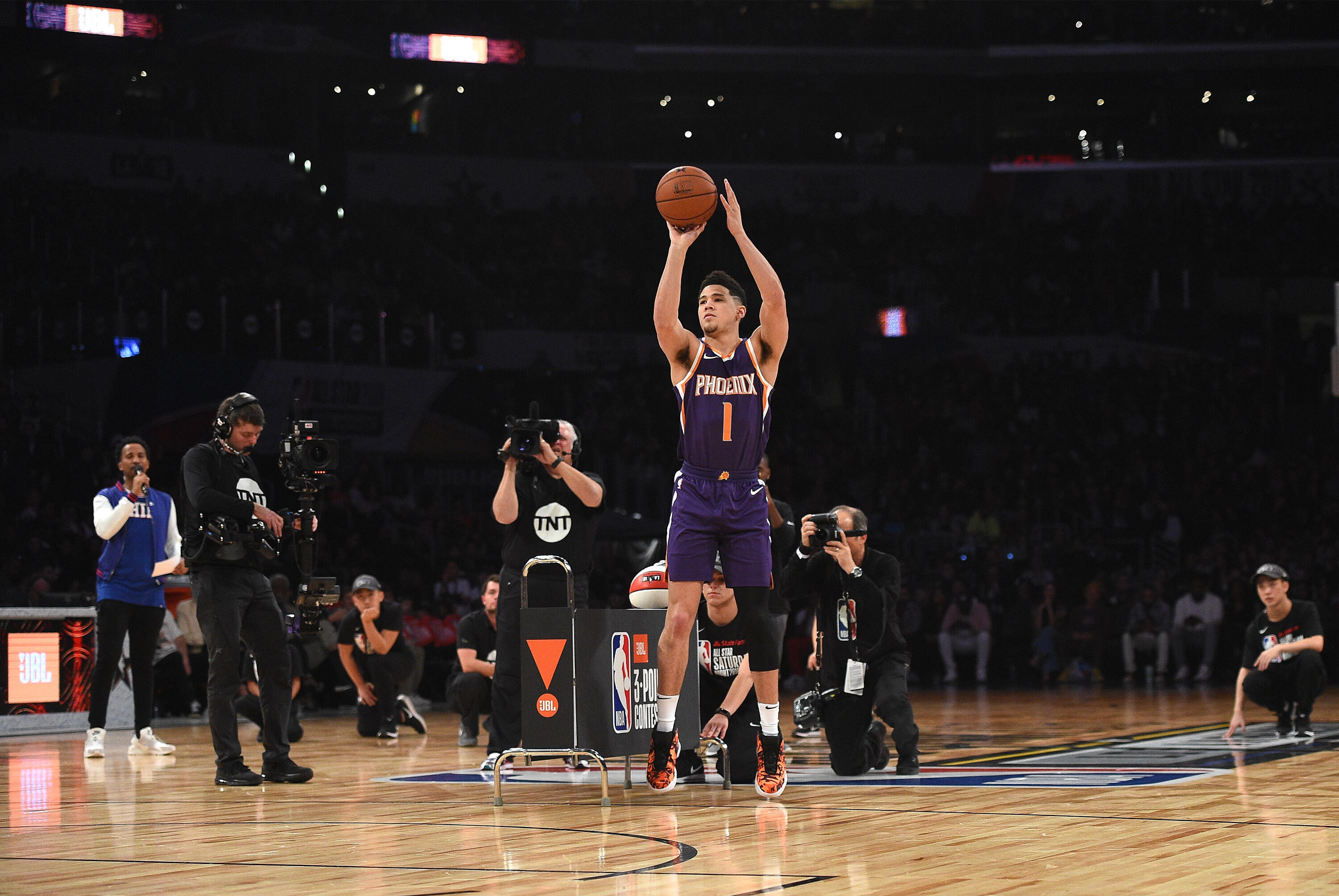 NBA 3-point contest: Devin Booker's record night upstages Klay Thompson  return home – East Bay Times