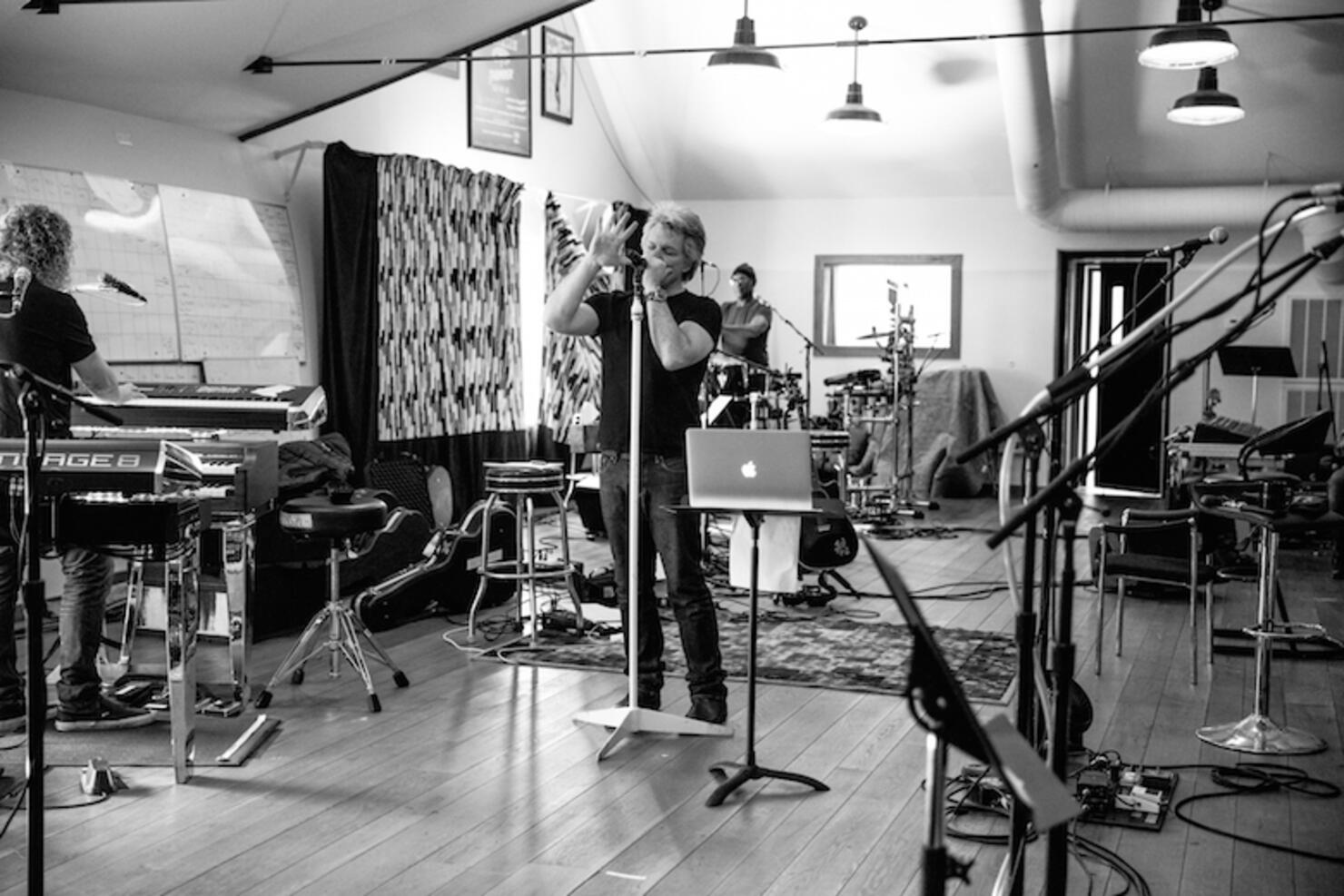 A BehindTheScenes Look at Bon Jovi's Tour Rehearsals (PHOTOS