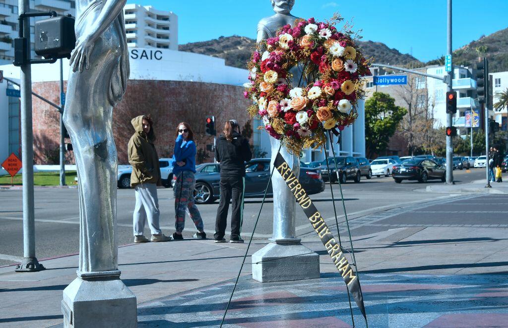 LA U.S. Senators React To Billy Graham's Passing  - Thumbnail Image